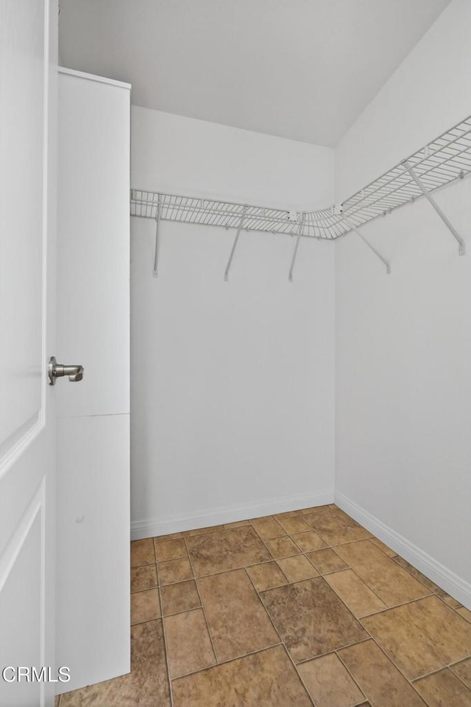 MLS #V1-33547 image #21