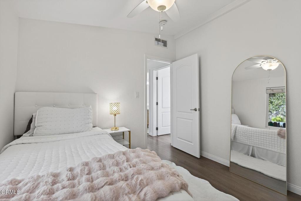 MLS #V1-33547 image #24