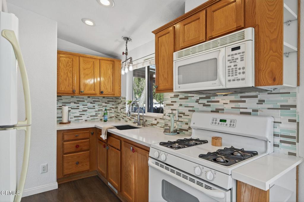 MLS #V1-33547 image #3