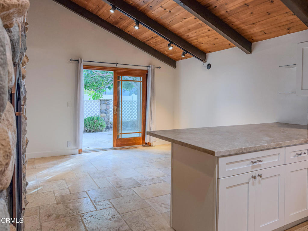 MLS #V1-33548 image #14