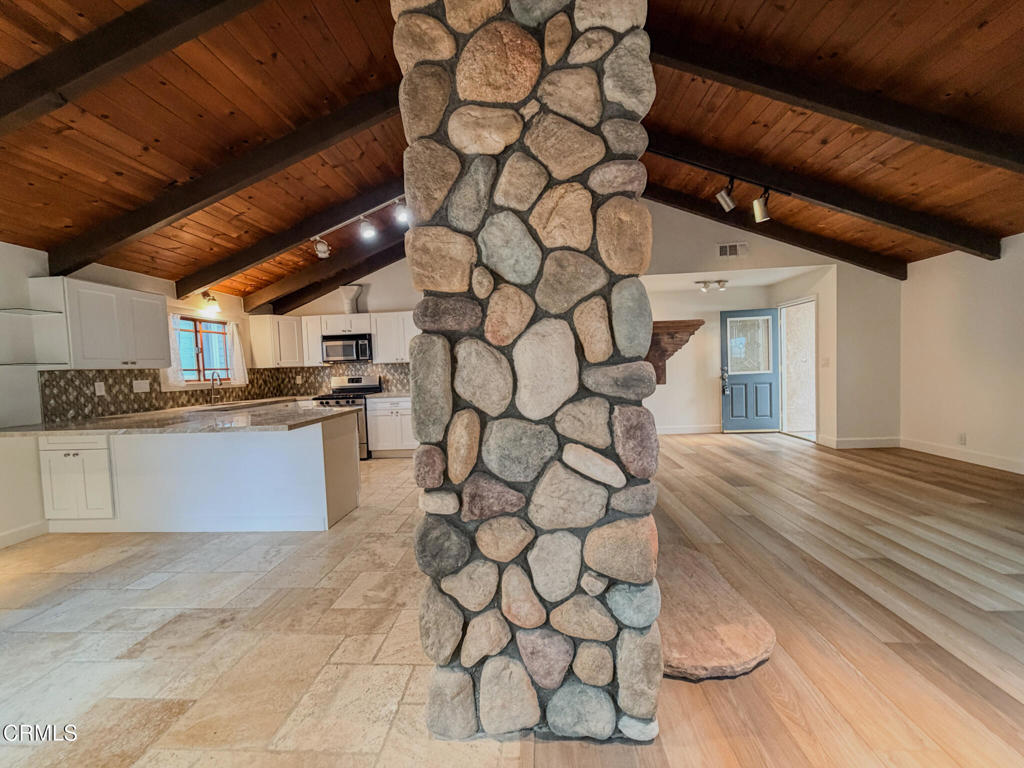 MLS #V1-33548 image #18