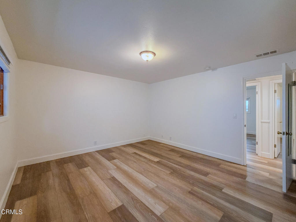 MLS #V1-33548 image #31