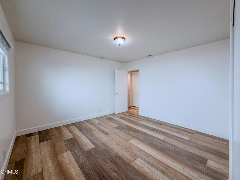 MLS #V1-33548 image #40