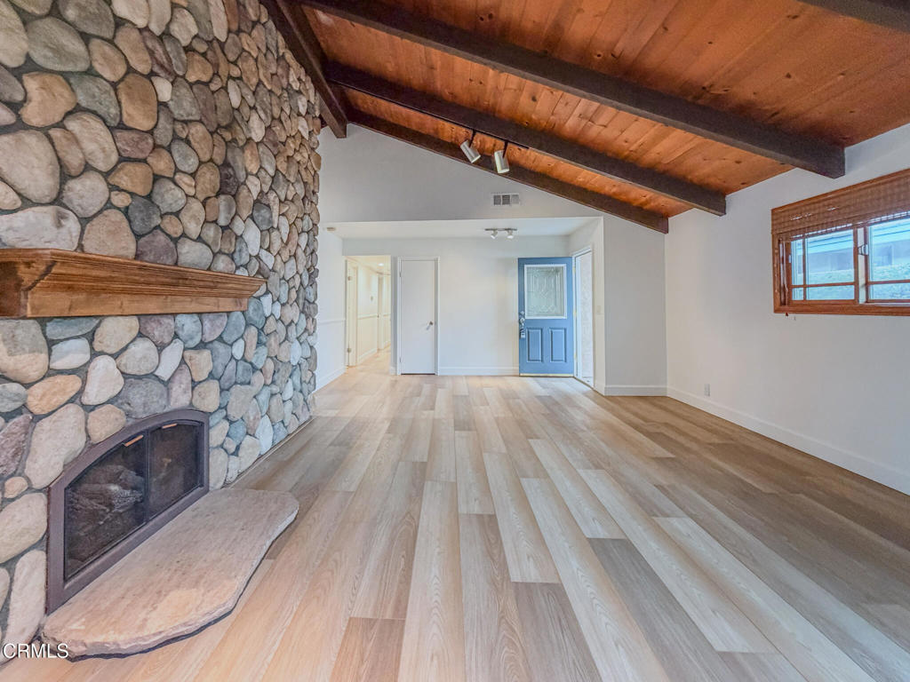 MLS #V1-33548 image #7