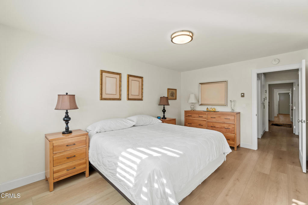 MLS #V1-33553 image #15