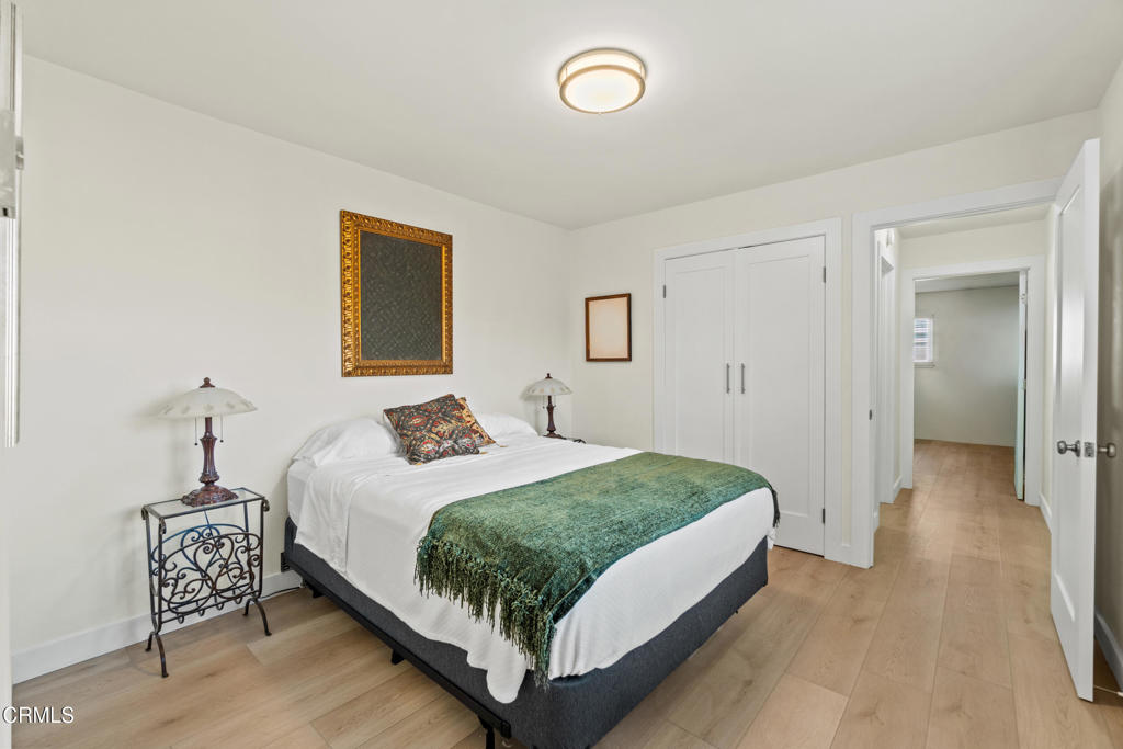 MLS #V1-33553 image #21