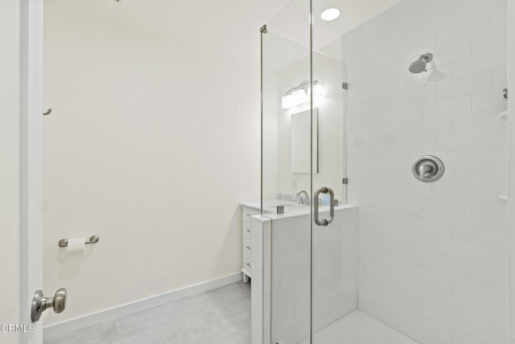 MLS #V1-33553 image #23