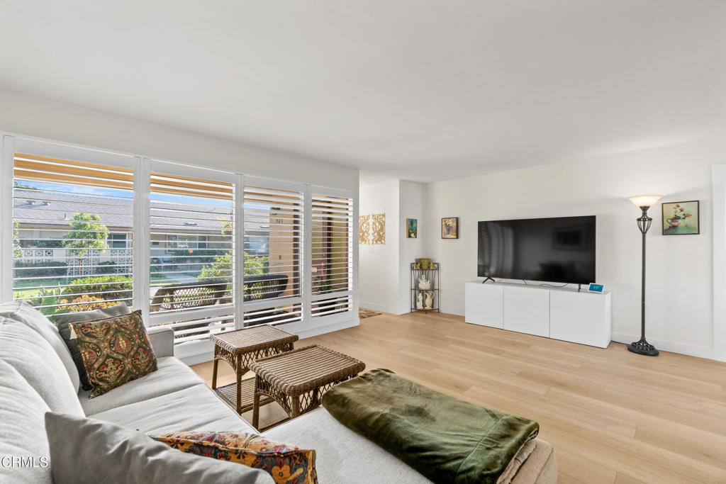 MLS #V1-33553 image #7