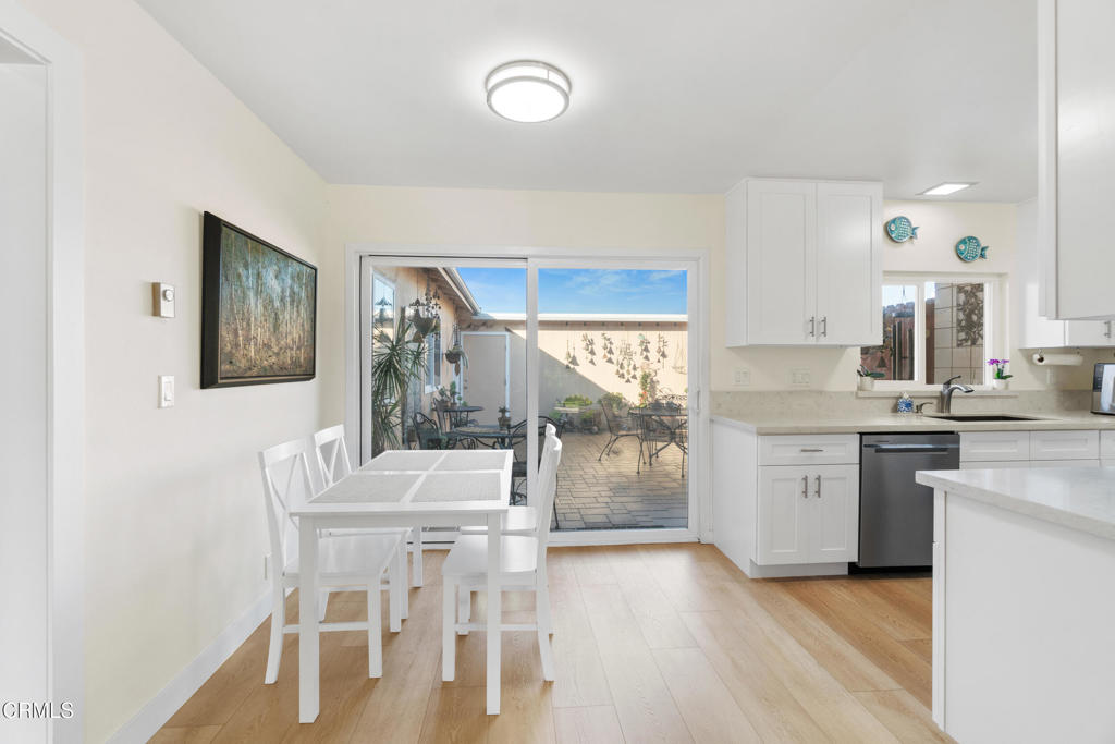 MLS #V1-33553 image #9