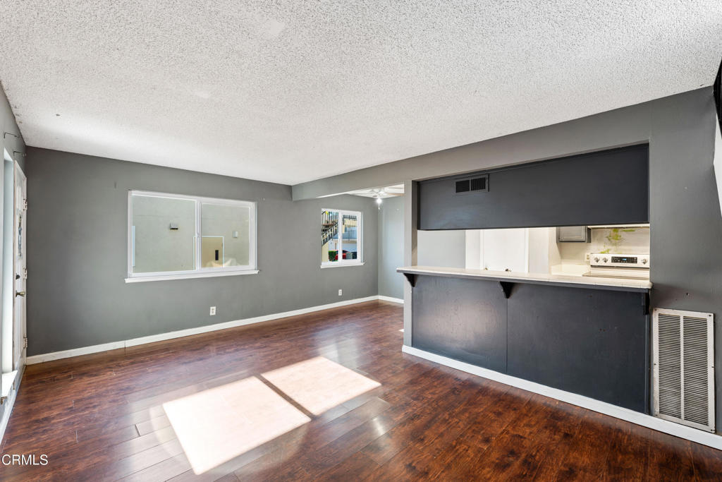 MLS #V1-33554 image #8