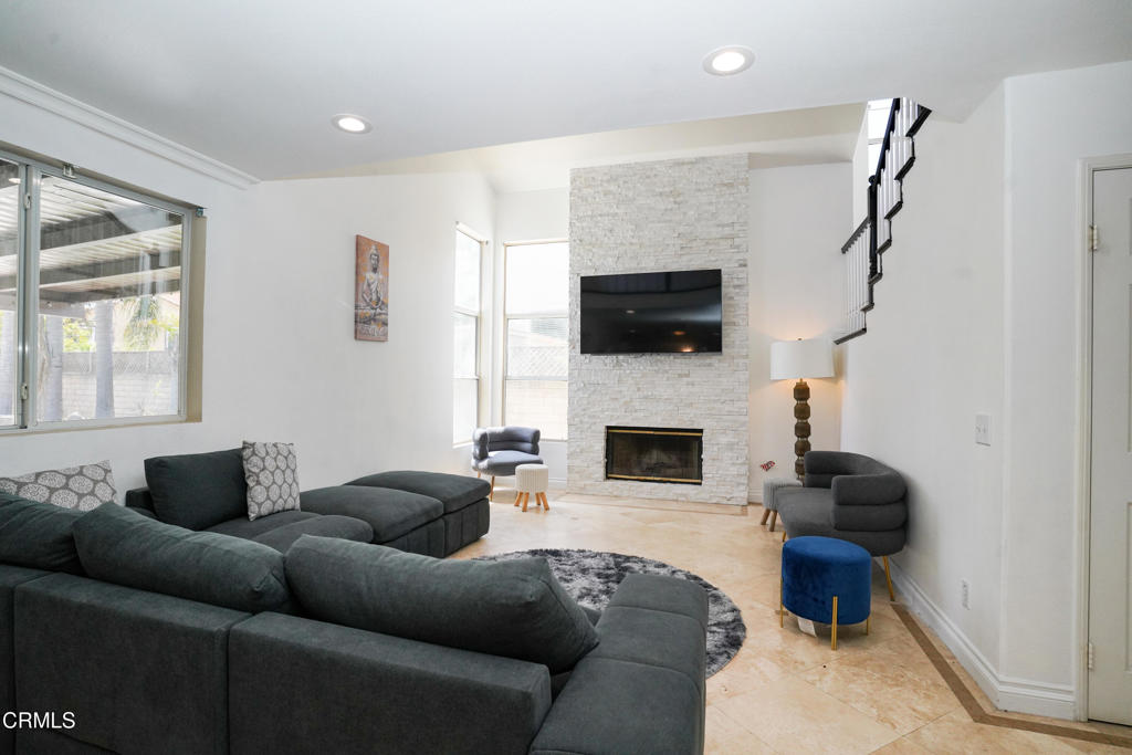 MLS #V1-33555 image #14