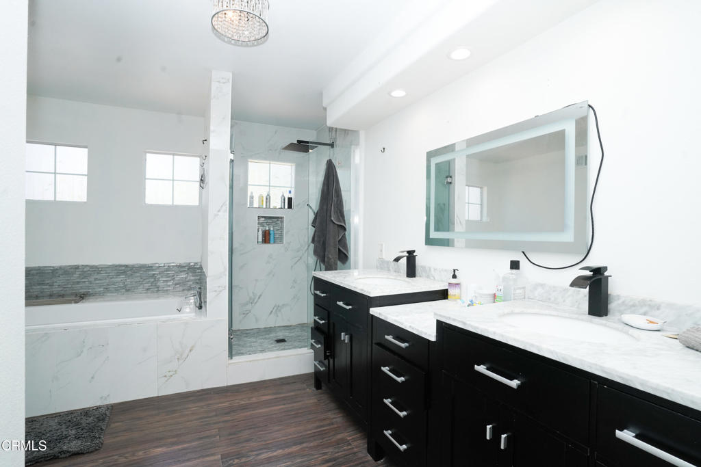 MLS #V1-33555 image #23