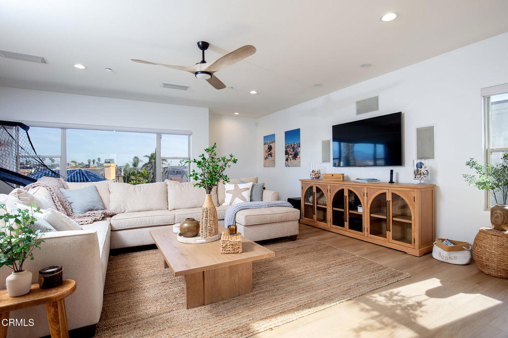 MLS #V1-33556 image #23