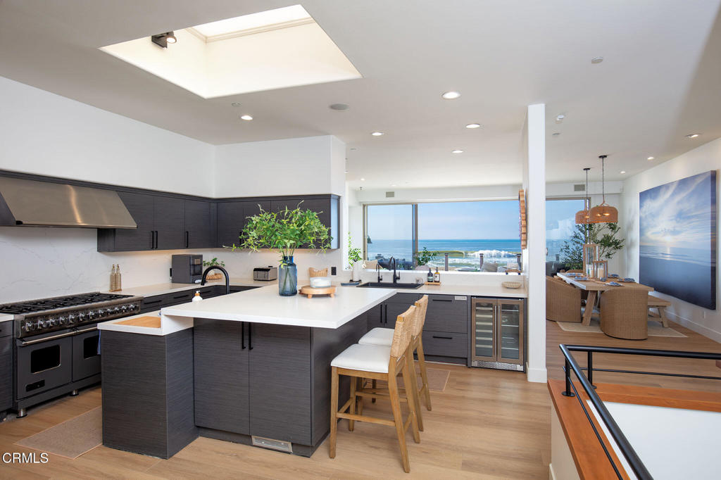 MLS #V1-33556 image #4