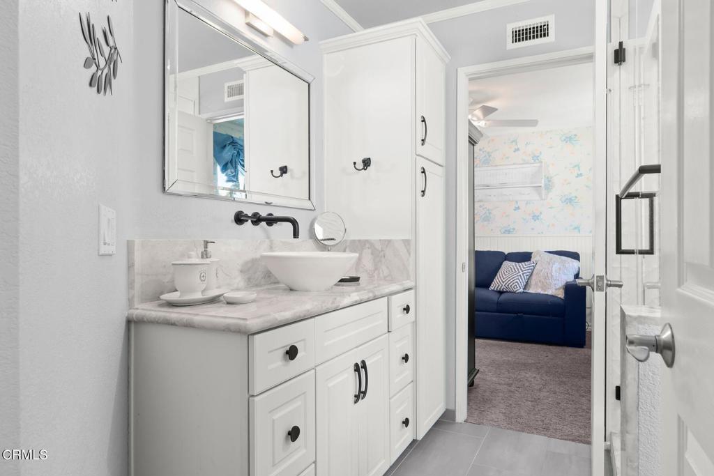 MLS #V1-33557 image #15