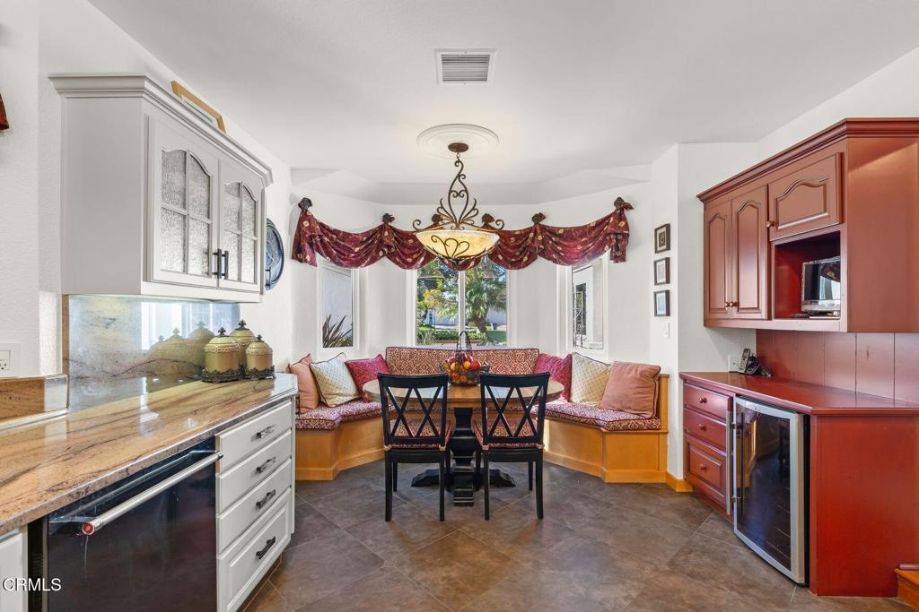 MLS #V1-33557 image #5