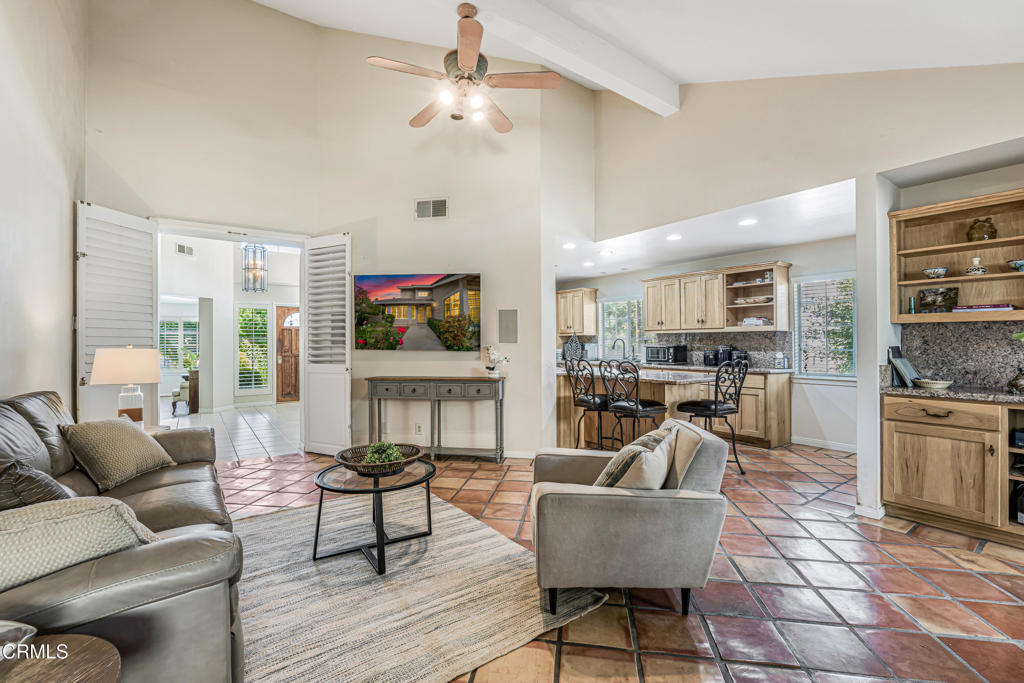 MLS #V1-33562 image #13