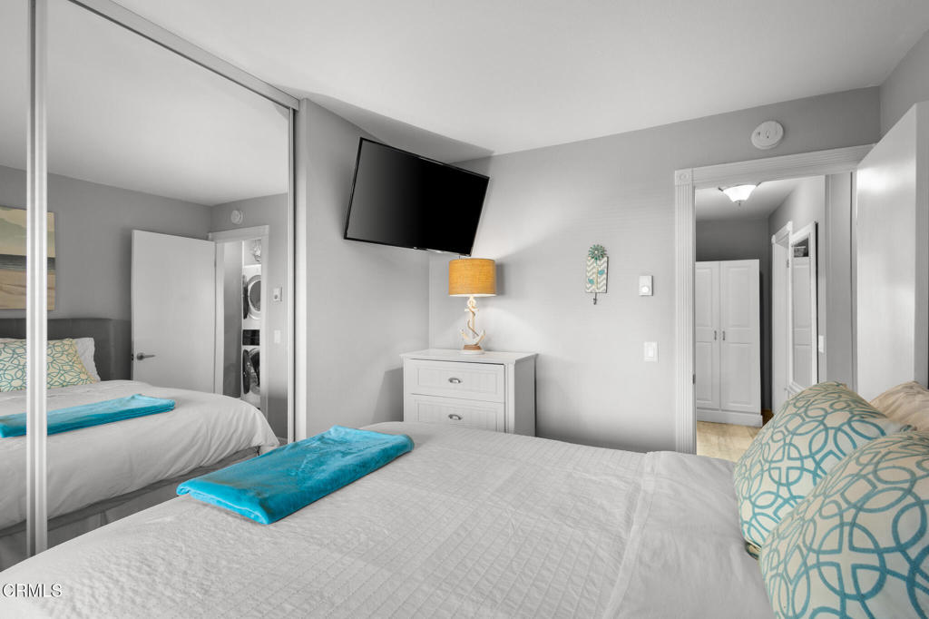 MLS #V1-33565 image #10