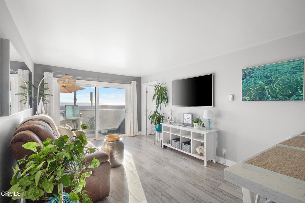 MLS #V1-33565 image #17