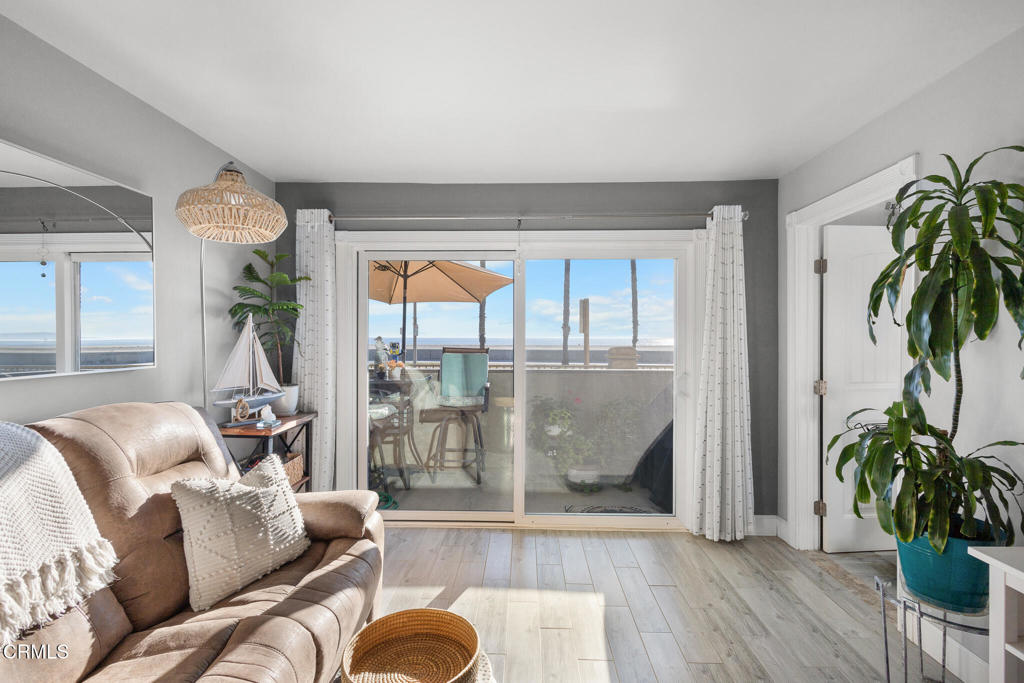 MLS #V1-33565 image #18