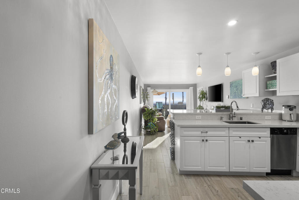 MLS #V1-33565 image #20