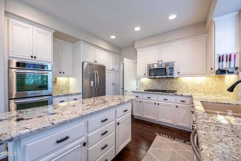 MLS #V1-33566 image #10