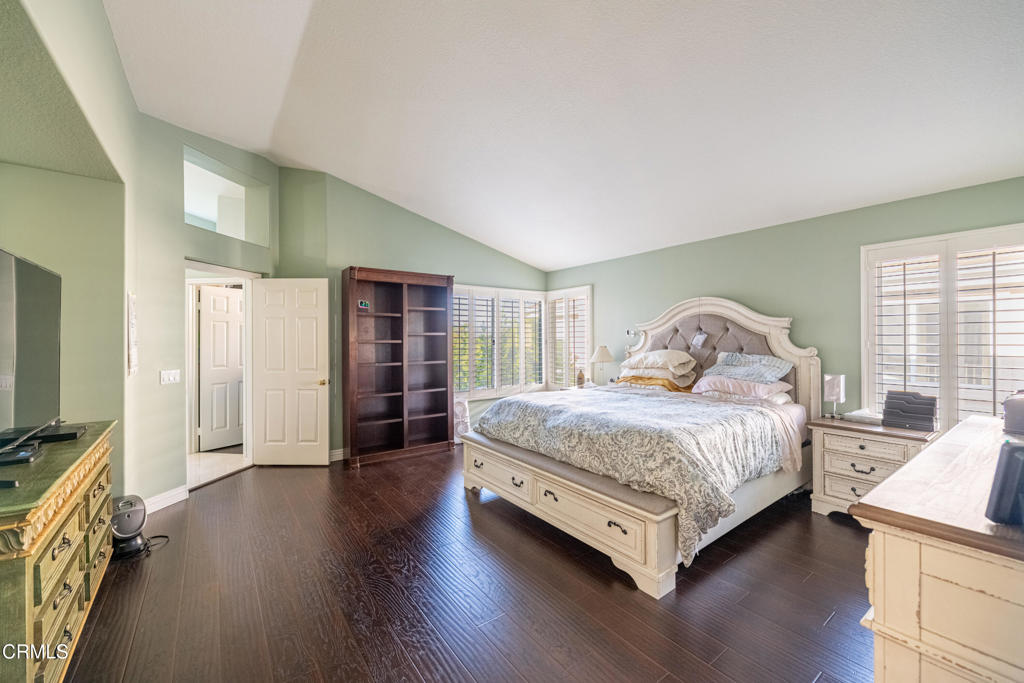 MLS #V1-33566 image #16