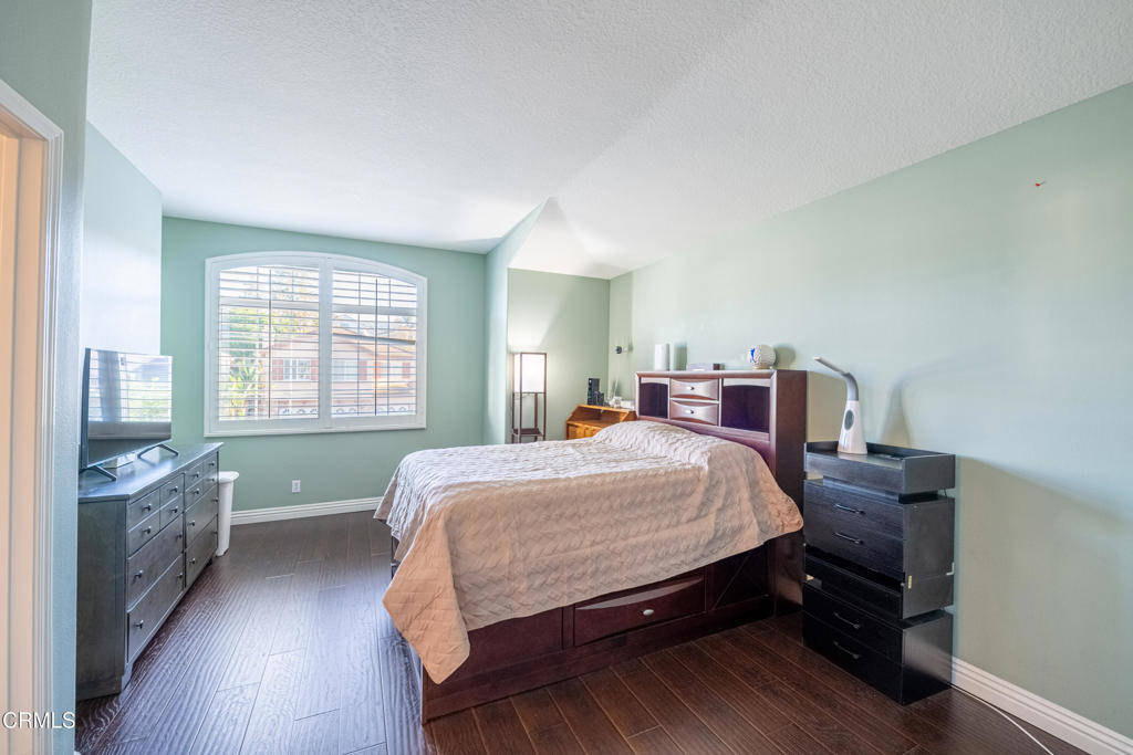 MLS #V1-33566 image #19