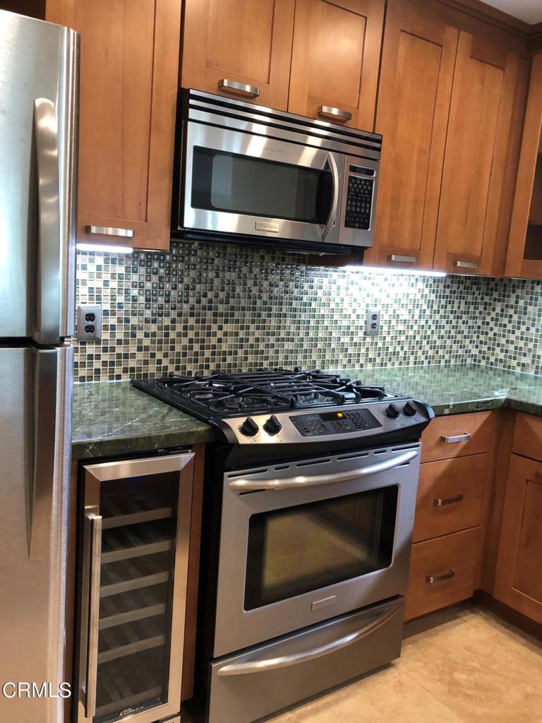 MLS #V1-33568 image #11