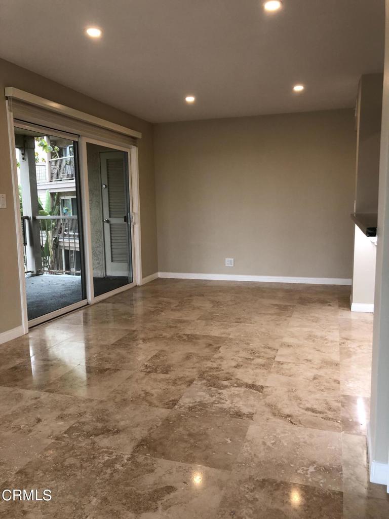 MLS #V1-33568 image #6