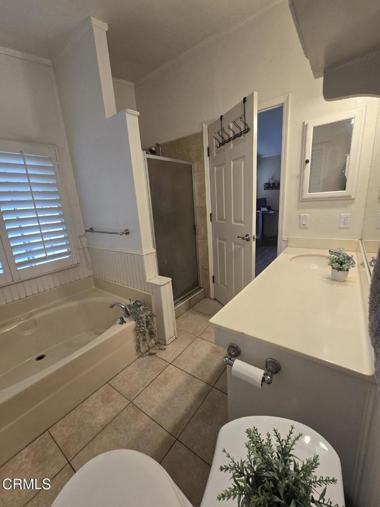 MLS #V1-33569 image #18