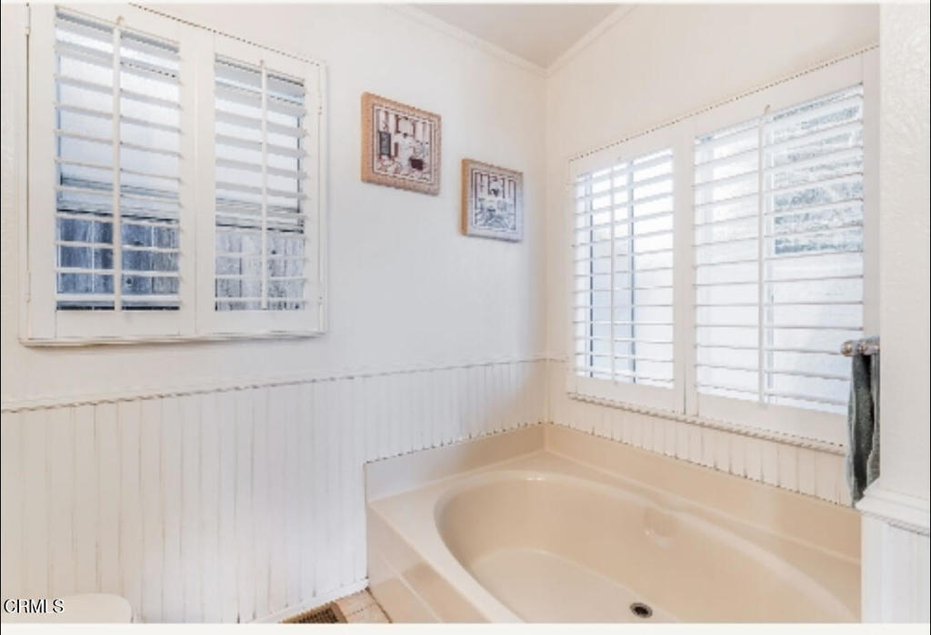 MLS #V1-33569 image #19