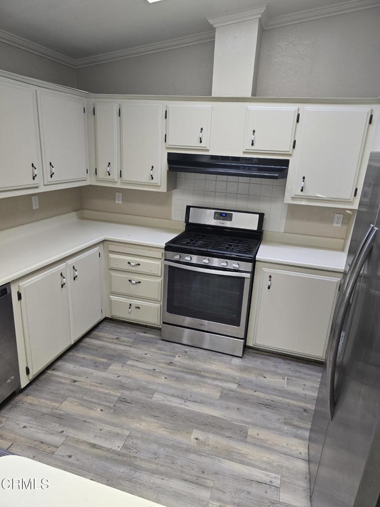 MLS #V1-33569 image #8