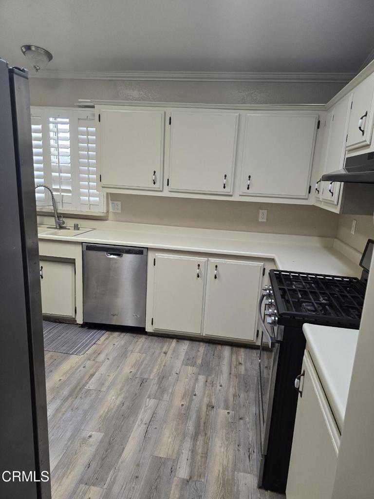 MLS #V1-33569 image #9