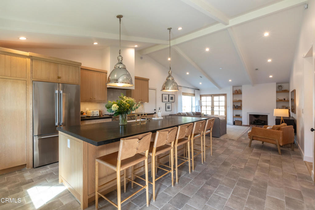 MLS #V1-33570 image #6