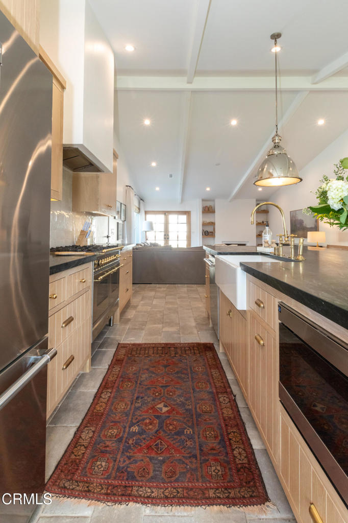 MLS #V1-33570 image #8