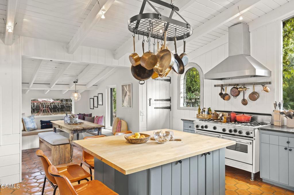 MLS #V1-33571 image #13