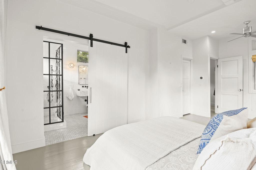 MLS #V1-33571 image #20