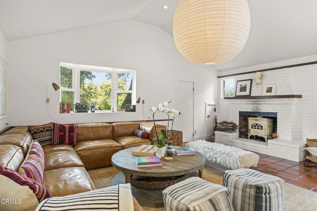 MLS #V1-33571 image #4