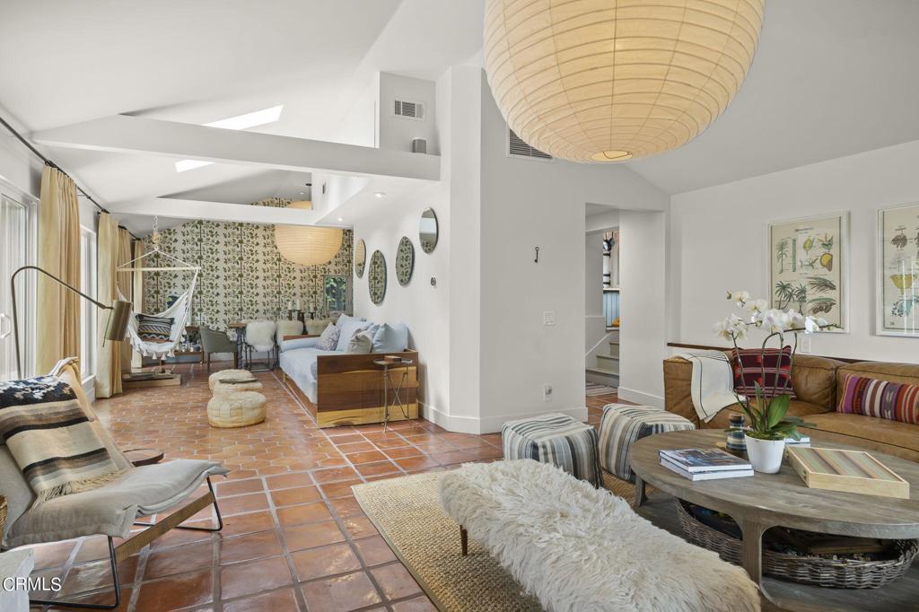 MLS #V1-33571 image #5