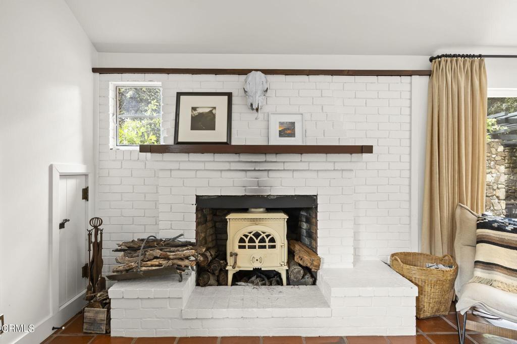 MLS #V1-33571 image #6