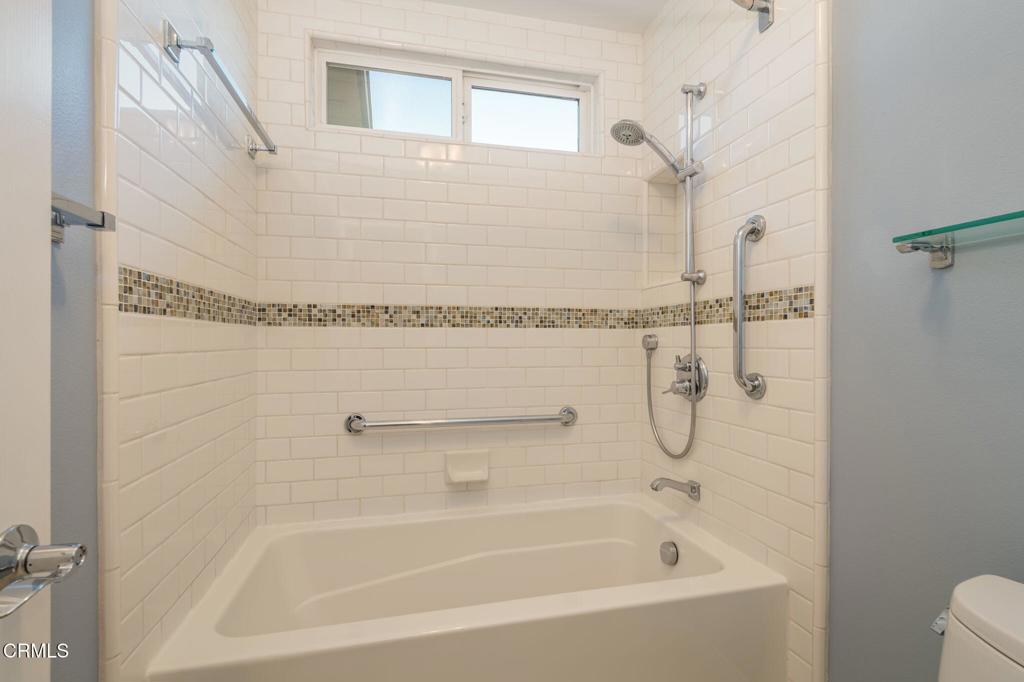 MLS #V1-33572 image #25