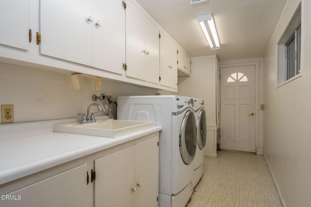 MLS #V1-33572 image #28