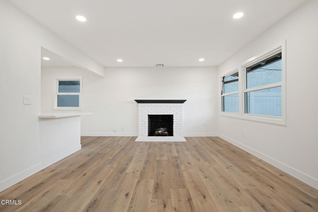 MLS #V1-33573 image #3