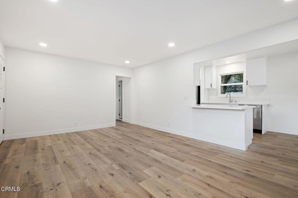 MLS #V1-33573 image #5