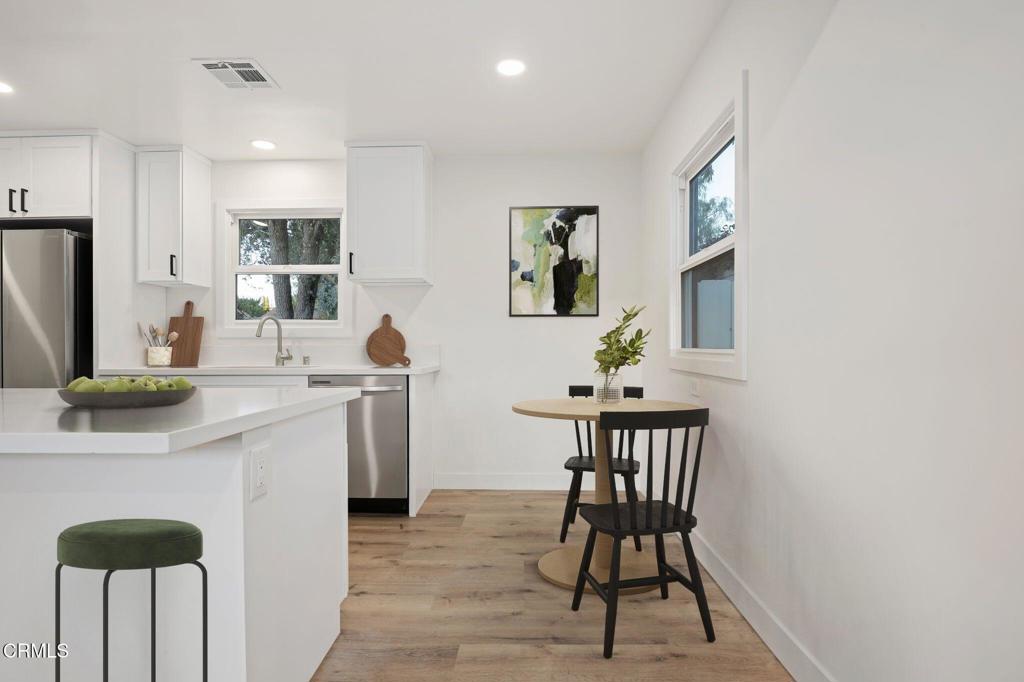 MLS #V1-33573 image #6