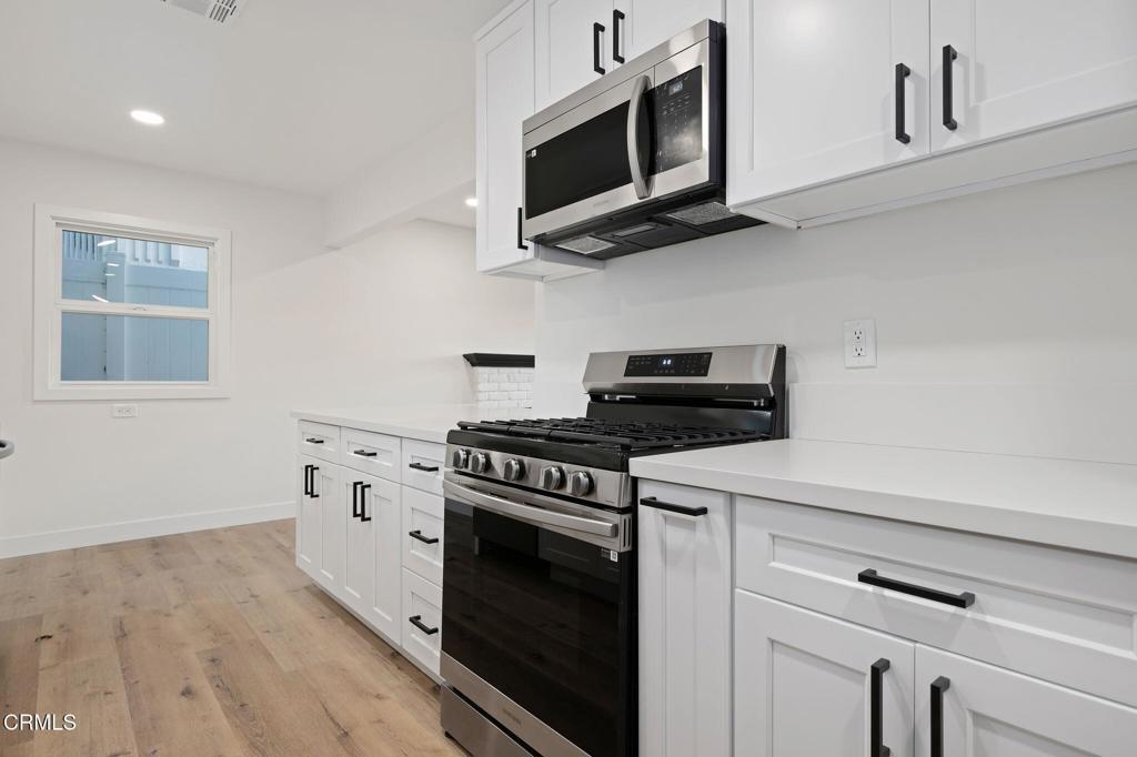 MLS #V1-33573 image #9