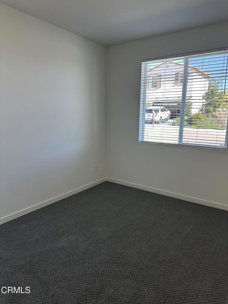 MLS #V1-33576 image #3