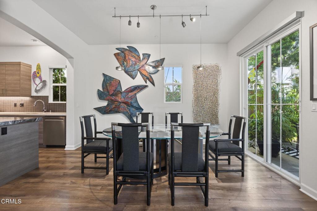 MLS #V1-33581 image #12