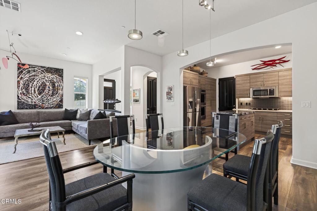 MLS #V1-33581 image #14